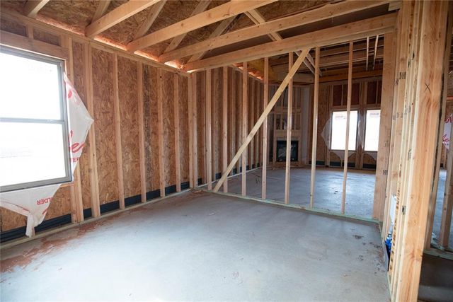 10364 SW 56th Street, Mustang, OK 73064