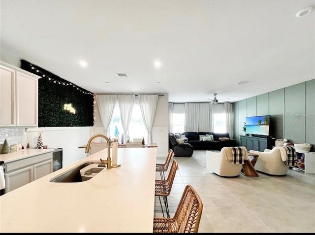 6617 PEBBLEBROOKE WAY, Zephyrhills, FL 33541