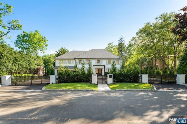 306 Hutchinson Road, Englewood, NJ 07631
