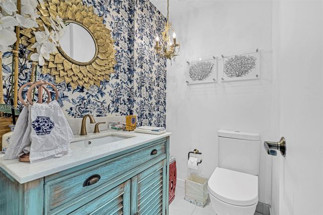 4925 Collins Ave 4A, Miami Beach, FL 33140