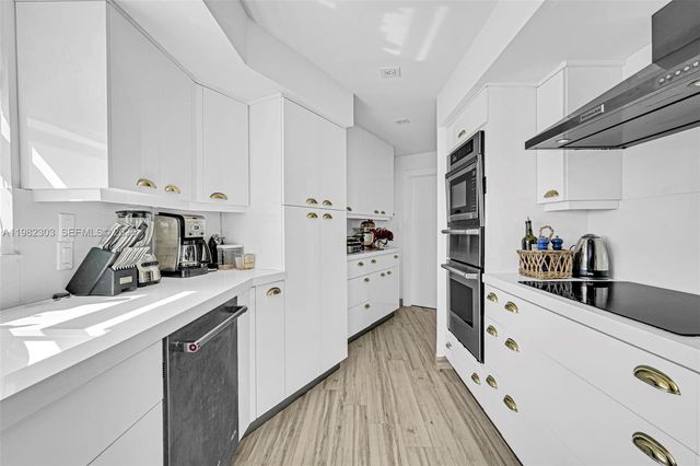 4925 Collins Ave 4A, Miami Beach, FL 33140