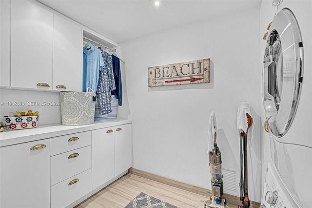 4925 Collins Ave 4A, Miami Beach, FL 33140