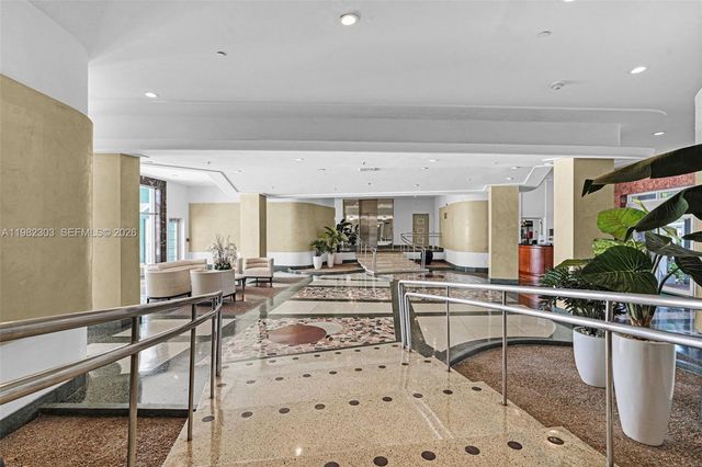 4925 Collins Ave 4A, Miami Beach, FL 33140