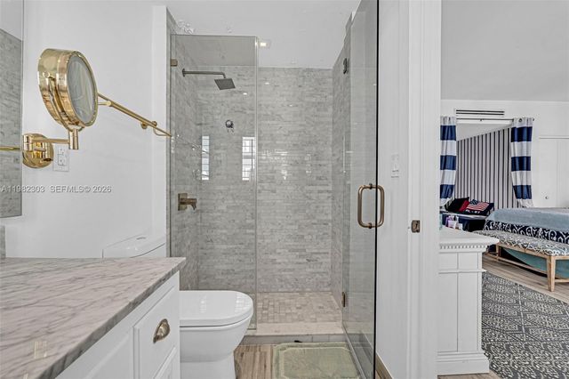 4925 Collins Ave 4A, Miami Beach, FL 33140