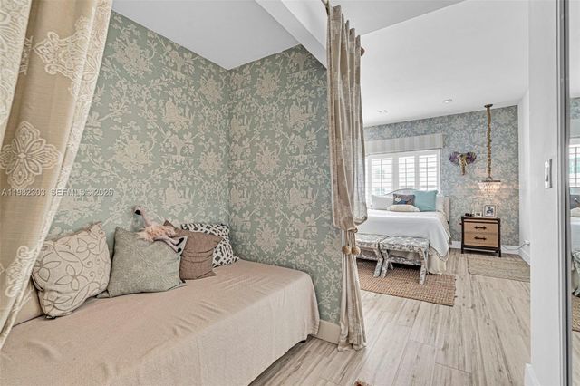 4925 Collins Ave 4A, Miami Beach, FL 33140