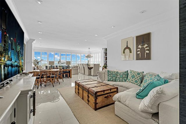 4925 Collins Ave 4A, Miami Beach, FL 33140