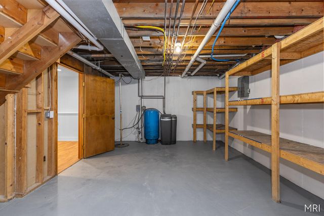 8303 Cowan Lake Drive, Rockford, MI 49341