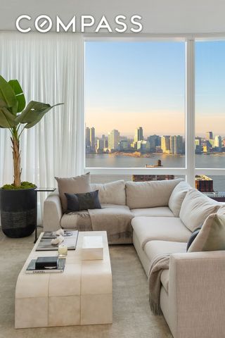 111 Murray St Apt 35W, New York City, NY 10007