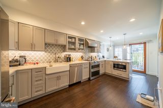 10 LLANFAIR RD #11, Ardmore, PA 19003