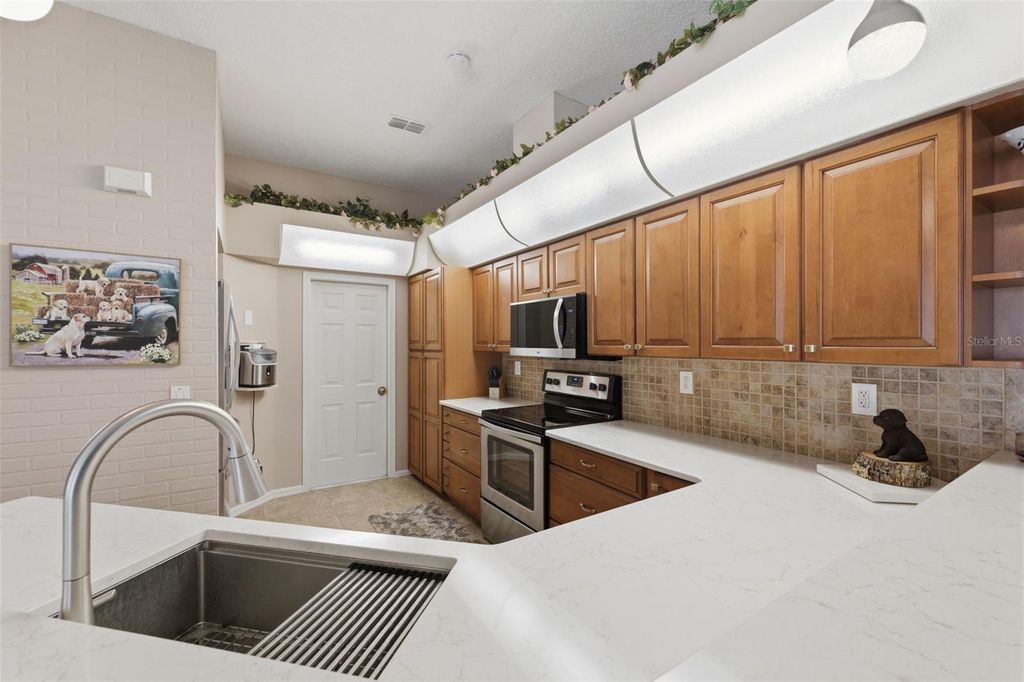 Image 16 of property listing at 7442 ALOE DRIVE, Spring Hill, FL 34607