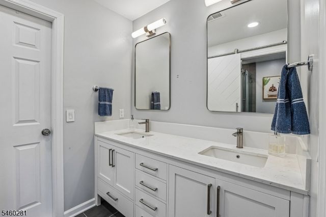 10 Heather Ln, Randolph Twp., NJ 07869