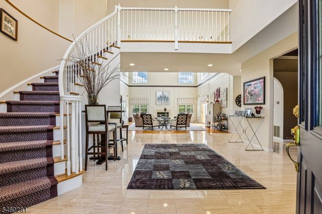 10 Heather Ln, Randolph Twp., NJ 07869