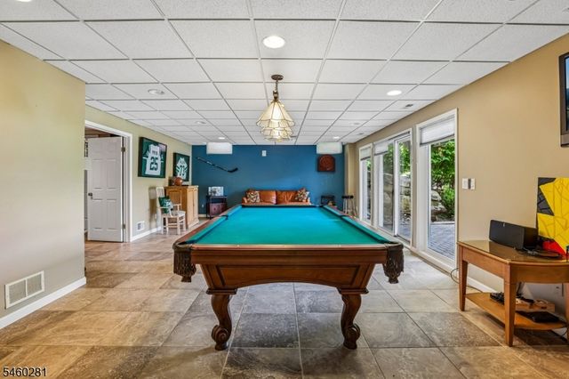 10 Heather Ln, Randolph Twp., NJ 07869