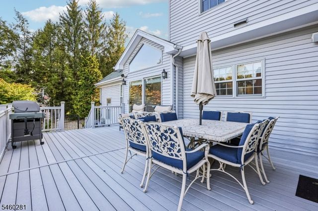 10 Heather Ln, Randolph Twp., NJ 07869