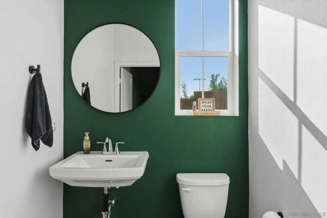 39345 Corvina Ln, Temecula, CA 92591