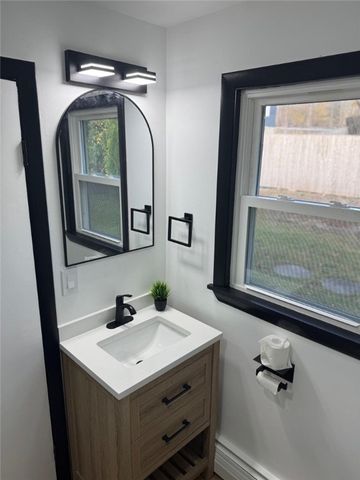 17 Meadow Road, Scituate, RI 02831