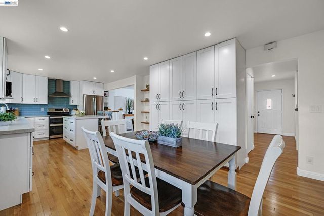 36126 Fanshawe Ct, Fremont, CA 94536