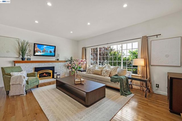 36126 Fanshawe Ct, Fremont, CA 94536