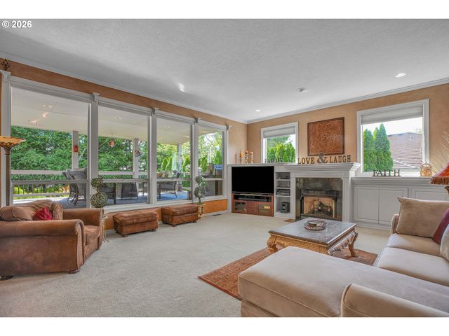 10190 Se TERRA LINDA Ct, Happy Valley, OR 97086