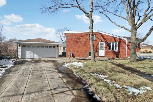 4415 W 115th Place, Alsip, IL 60803