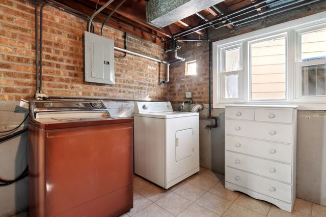 4415 W 115th Place, Alsip, IL 60803