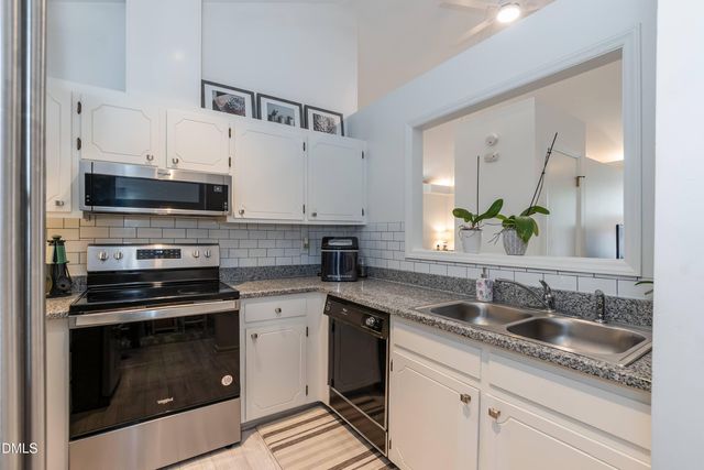 3263 Mill Run, Raleigh, NC 27612
