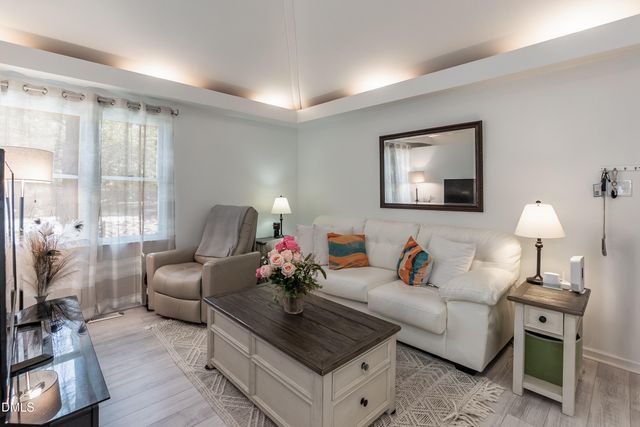 3263 Mill Run, Raleigh, NC 27612