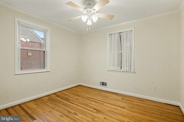 8224 LAUREL DR, Parkville, MD 21234