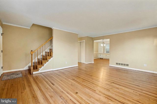 8224 LAUREL DR, Parkville, MD 21234