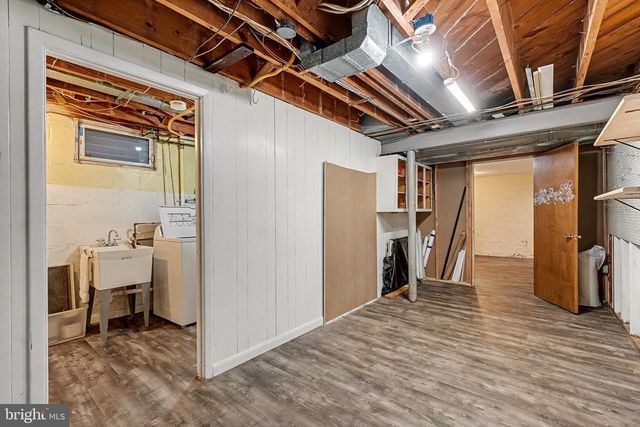 8224 LAUREL DR, Parkville, MD 21234