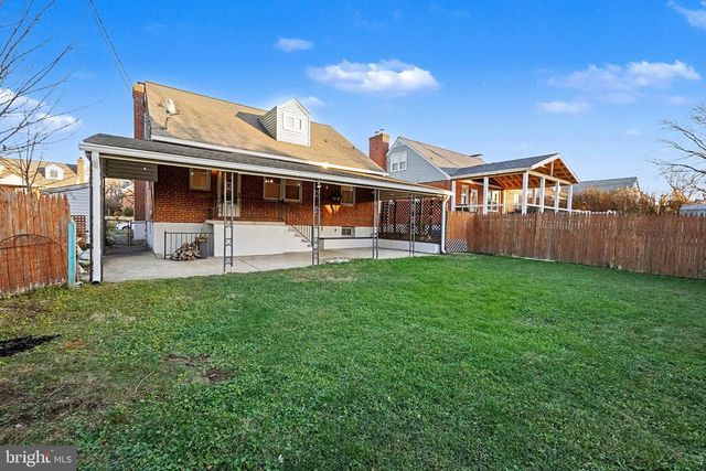 8224 LAUREL DR, Parkville, MD 21234