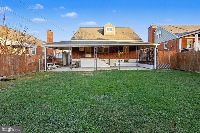 8224 LAUREL DR, Parkville, MD 21234