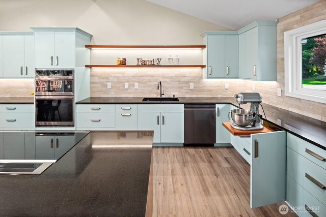 5300 235th Avenue SE, Issaquah, WA 98029