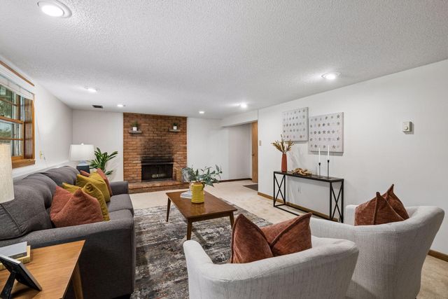 6617 Naomi Drive, Edina, MN 55439