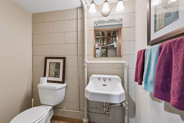 6617 Naomi Drive, Edina, MN 55439