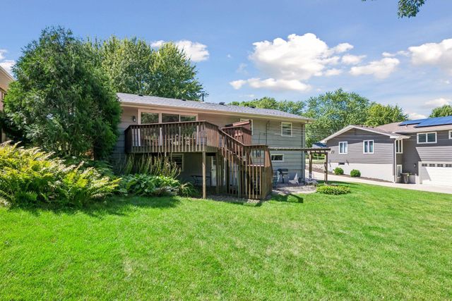 6617 Naomi Drive, Edina, MN 55439