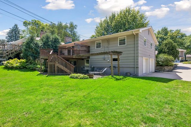 6617 Naomi Drive, Edina, MN 55439