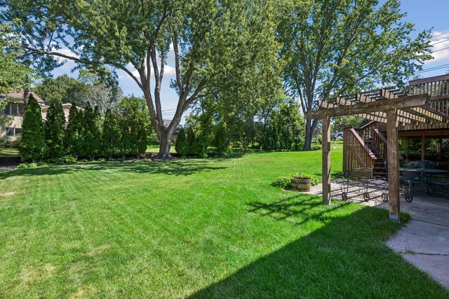 6617 Naomi Drive, Edina, MN 55439