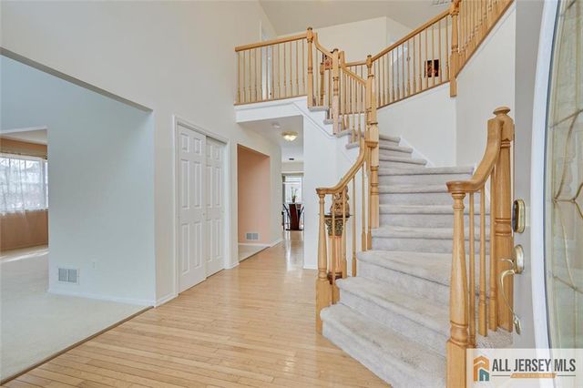 5 Labrador Drive, South Brunswick, NJ 08824