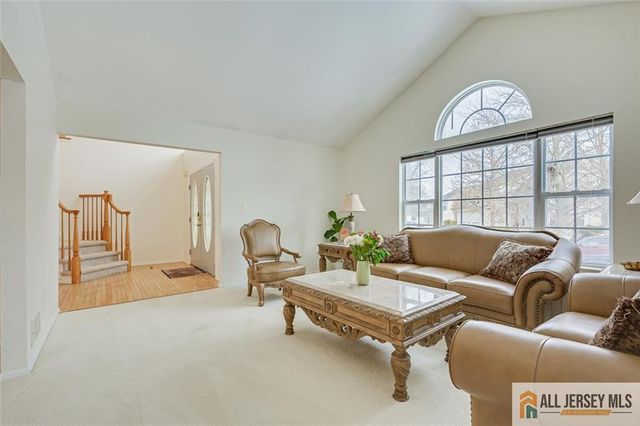 5 Labrador Drive, South Brunswick, NJ 08824