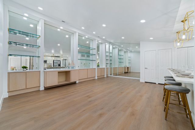 2301 PIN OAK Court, Palm Beach Gardens, FL 33410