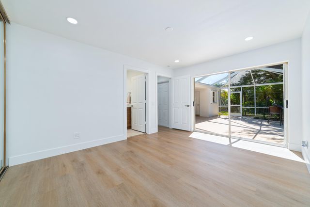 2301 PIN OAK Court, Palm Beach Gardens, FL 33410