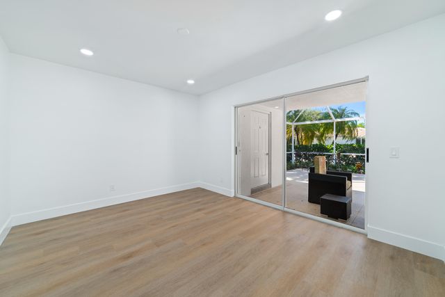 2301 PIN OAK Court, Palm Beach Gardens, FL 33410