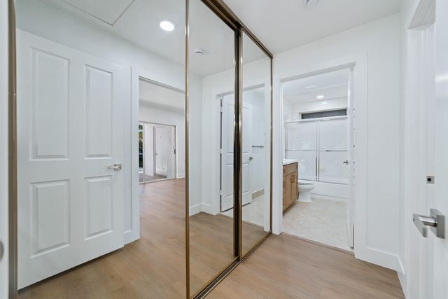 2301 PIN OAK Court, Palm Beach Gardens, FL 33410