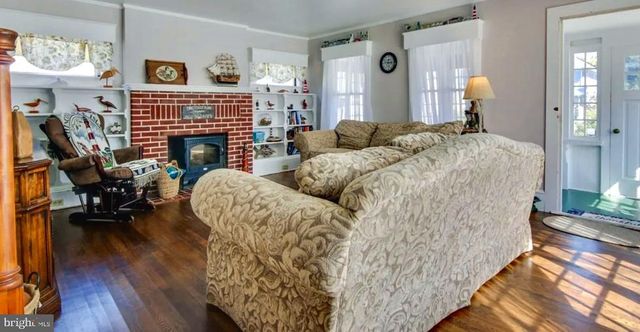 6346 CROPPER ST, Chincoteague Island, VA 23336