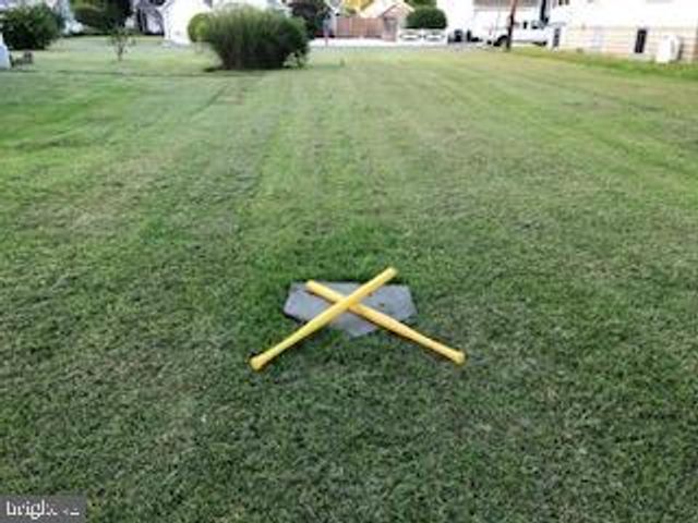 6346 CROPPER ST, Chincoteague Island, VA 23336