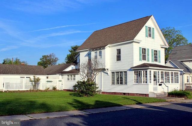 6346 CROPPER ST, Chincoteague Island, VA 23336