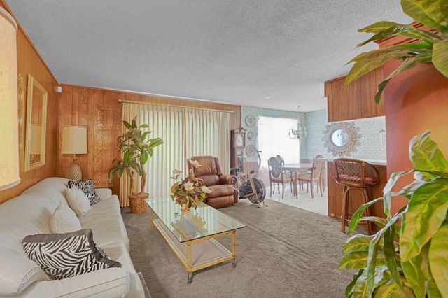 6907 Krause Drive, Houston, TX 77489