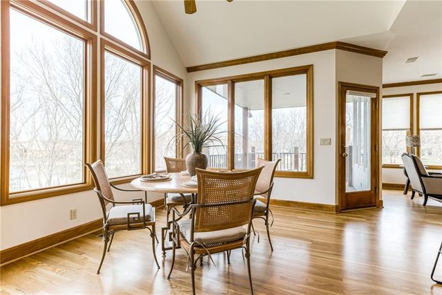 717 NE SILVERLEAF Place, Lee's Summit, MO 64064