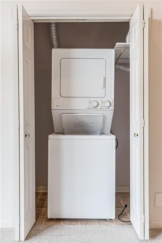 717 NE SILVERLEAF Place, Lee's Summit, MO 64064